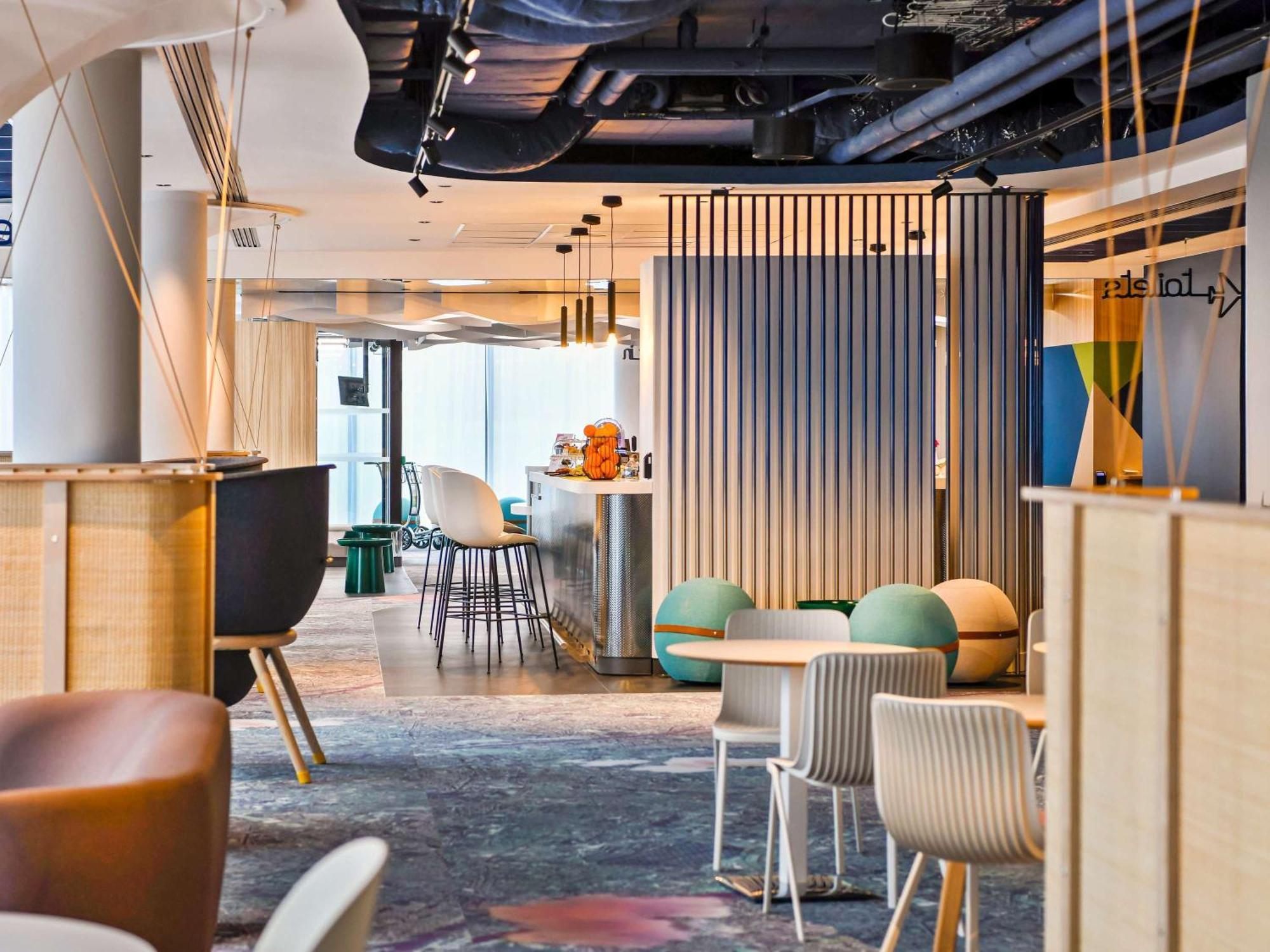 Отель Ibis Styles Paris Orly Airport Paray-Vieille-Poste Экстерьер фото